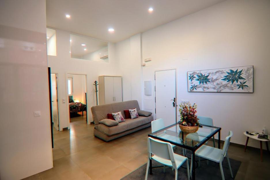 Luminoso Apartamento En El Corazon De Triana Διαμέρισμα Σεβίλλη Εξωτερικό φωτογραφία